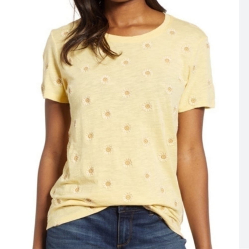Vintage Lucky Brand Pale Yellow Top with Embroidered Flowers Size L